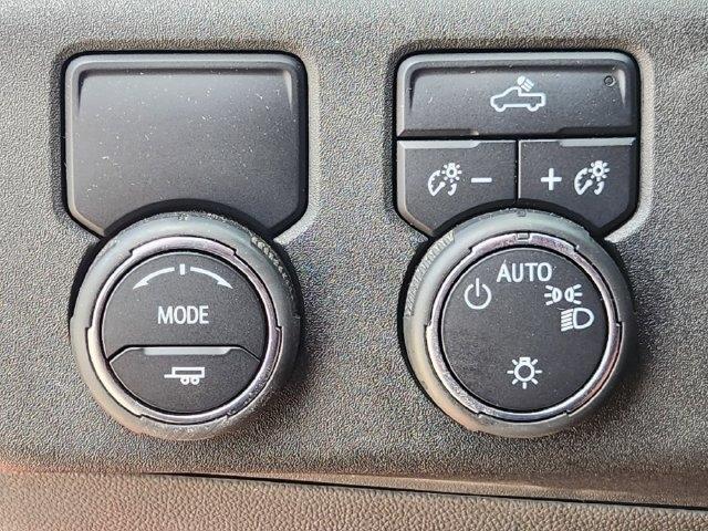 Chevrolet Silverado 1500 LT Crew Cab 2WD 2022