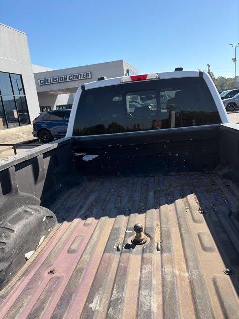 Ford F-350 SD Lariat Crew Cab Long Bed DRW 4WD 2024