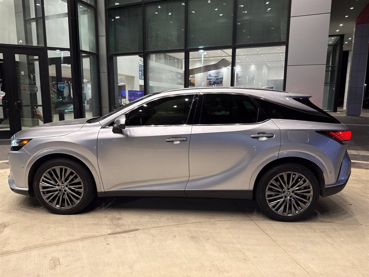 Lexus RX 450h+ Luxury AWD 2025