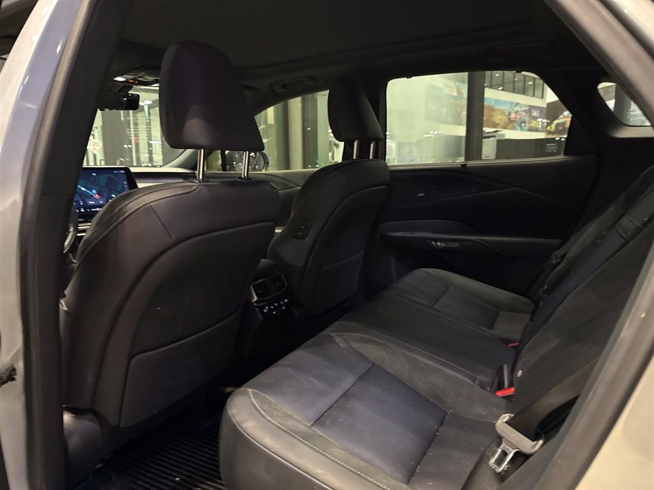 Lexus RX 450h+ Luxury AWD 2025