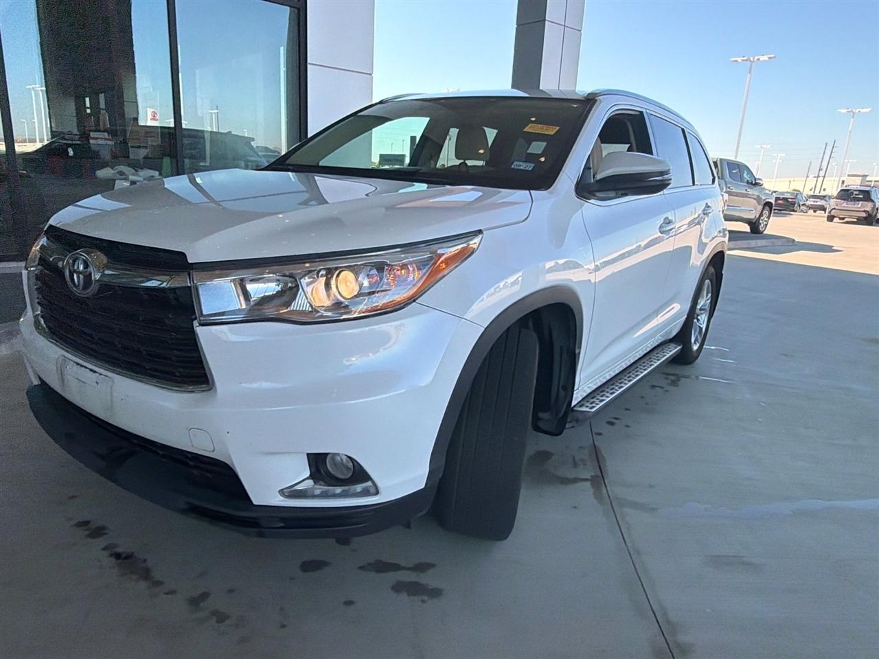 Toyota Highlander Limited FWD V6 2015