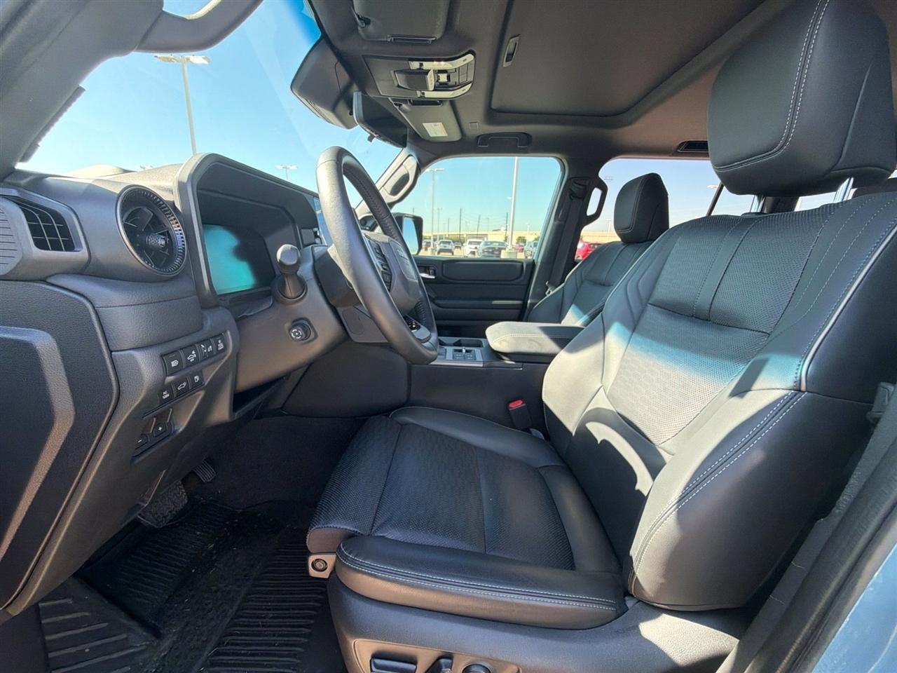 Toyota Land Cruiser Base 2024