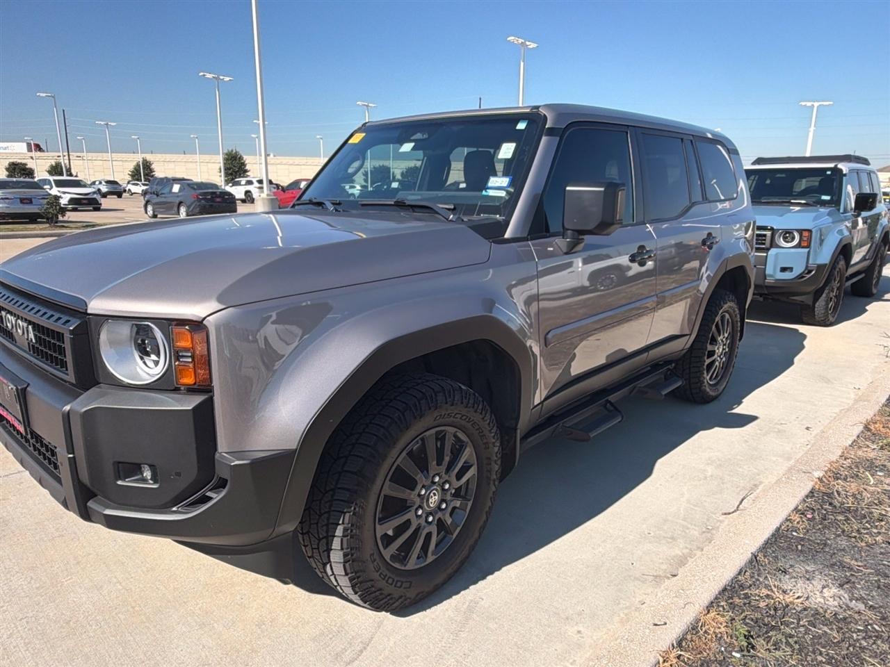 Toyota Land Cruiser Base 2025