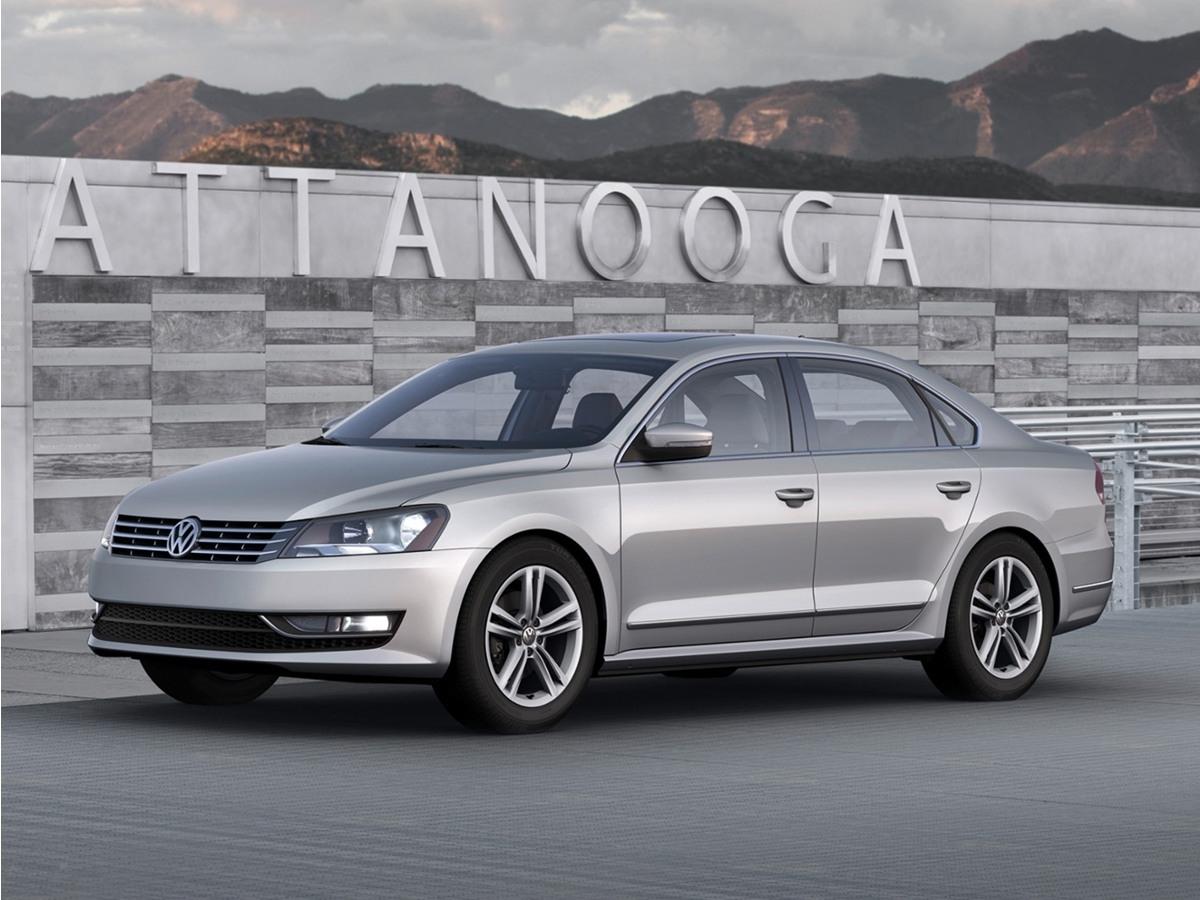 Volkswagen Passat 2.5L S W/Appearance 2014