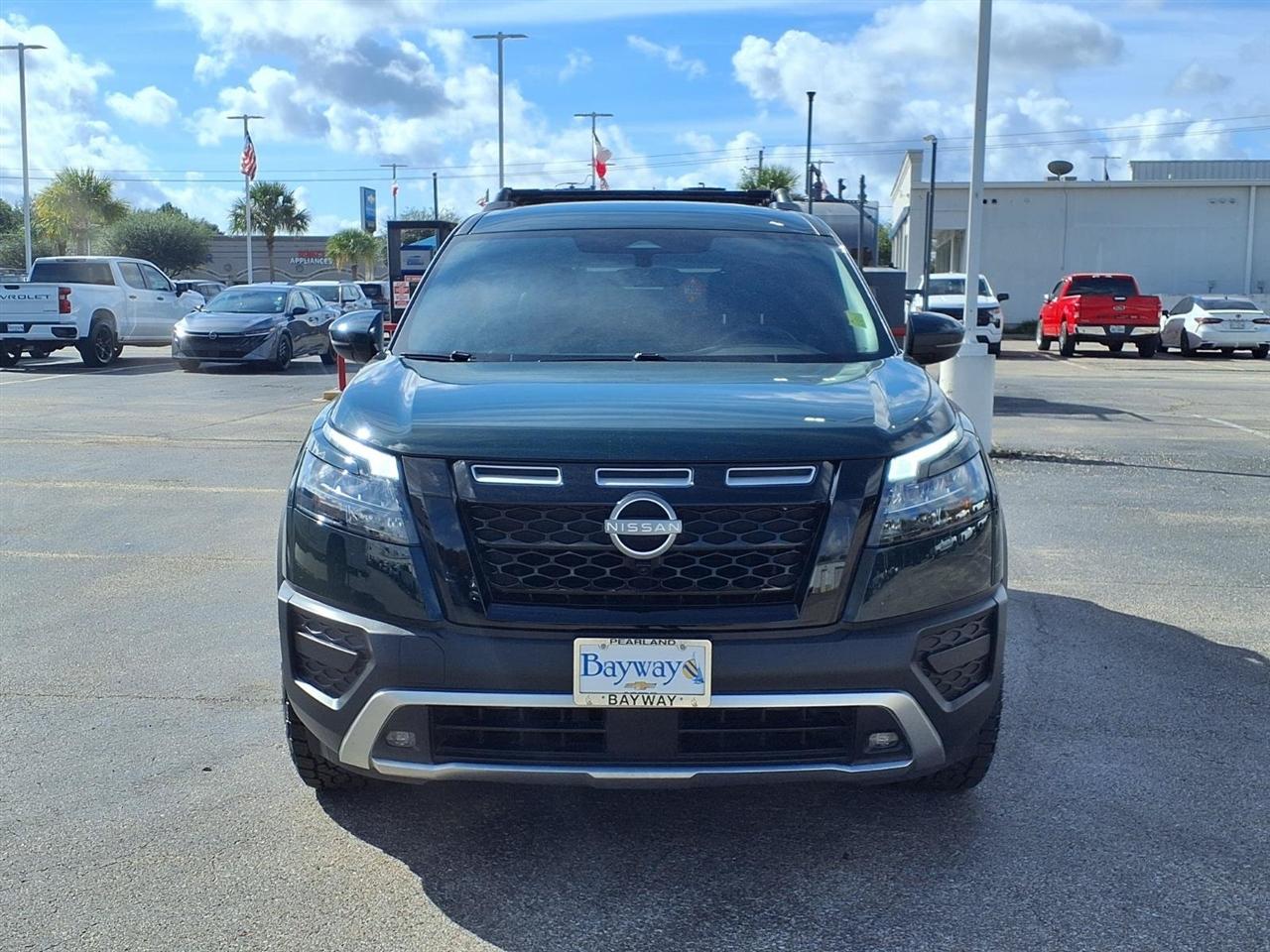 Nissan Pathfinder SV 4WD 2025