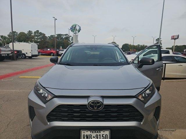 Toyota RAV4 LE 2020