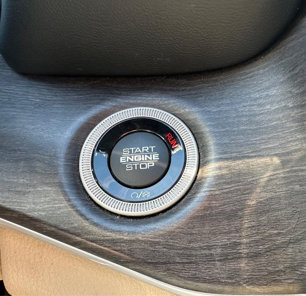 Jeep Grand Cherokee Limited 4x4 2023