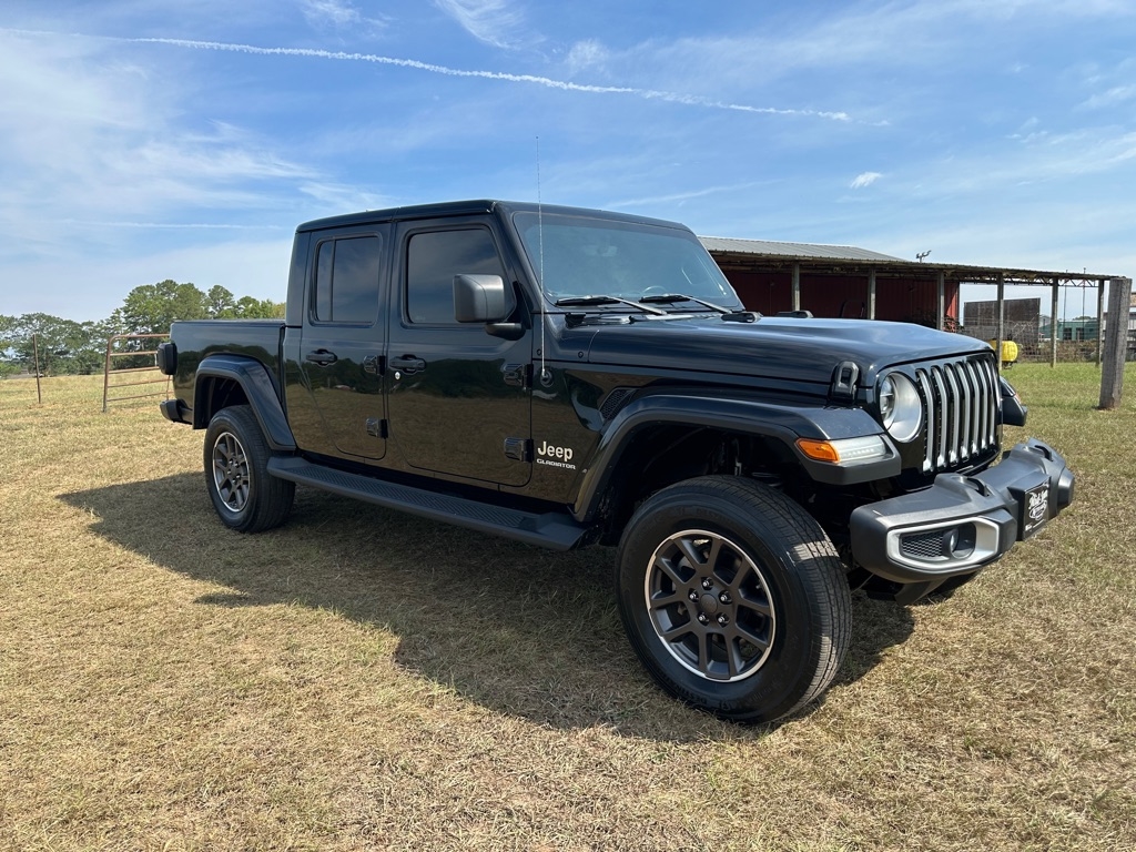 2020 Jeep Gladiator Overland photo 2