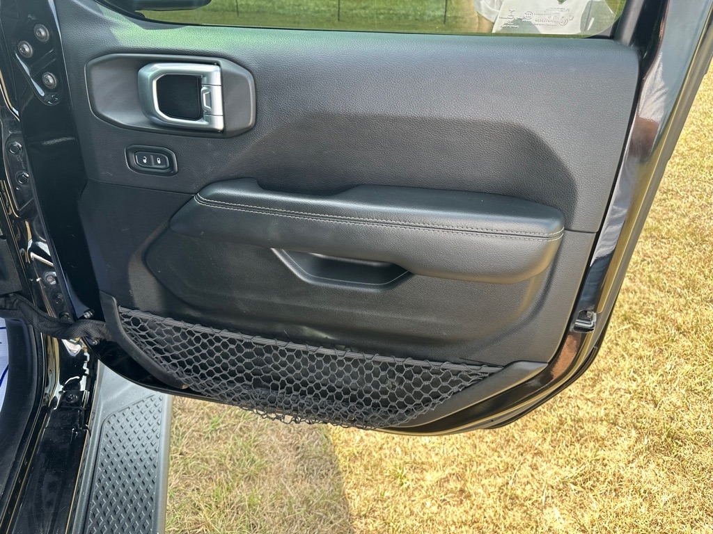 2020 Jeep Gladiator Overland photo 14