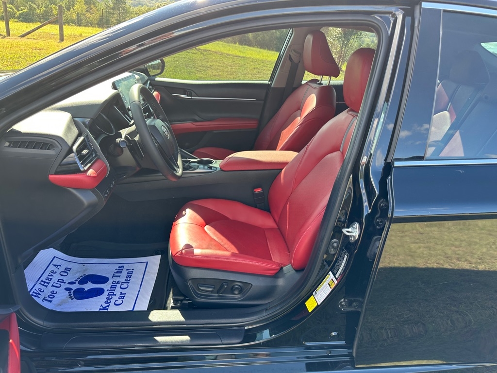 2023 Toyota Camry XSE photo 9