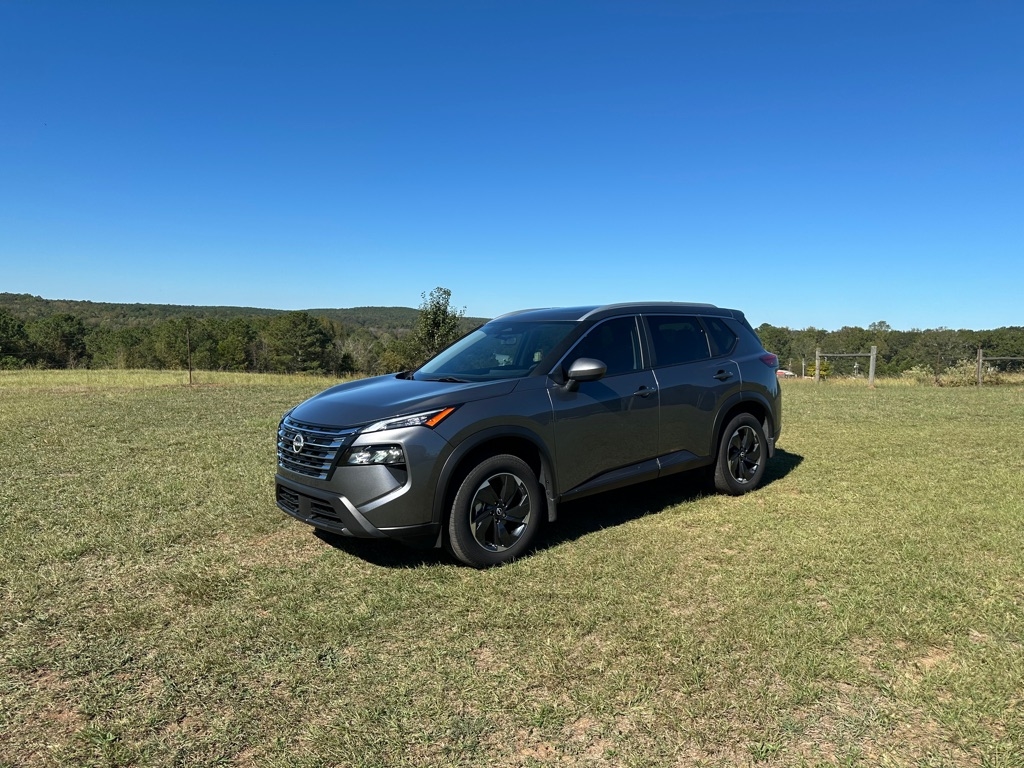 2024 Nissan Rogue FWD SV