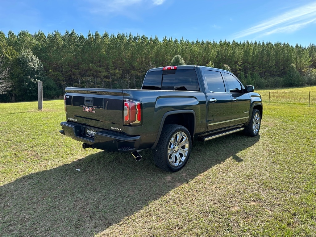 GMC Sierra 1500 4WD Crew Cab 143.5" Denali 2018 GMC Sierra 1500 4WD Crew Cab 143.5" Denali 2018