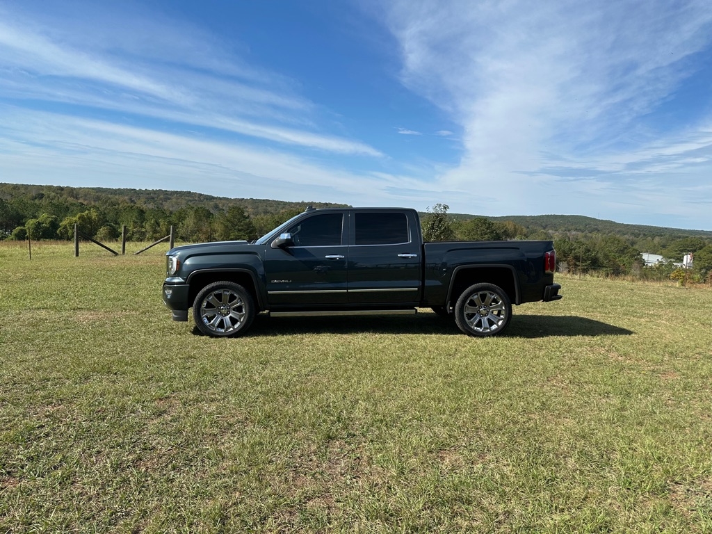 GMC Sierra 1500 4WD Crew Cab 143.5" Denali 2018 GMC Sierra 1500 4WD Crew Cab 143.5" Denali 2018