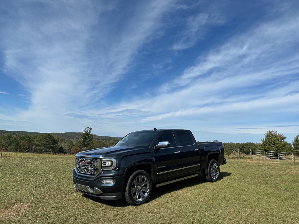 GMC Sierra 1500 4WD Crew Cab 143.5" Denali 2018 GMC Sierra 1500 4WD Crew Cab 143.5" Denali 2018