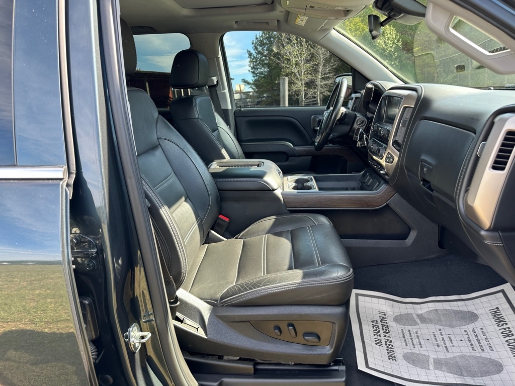 GMC Sierra 1500 4WD Crew Cab 143.5" Denali 2018 GMC Sierra 1500 4WD Crew Cab 143.5" Denali 2018