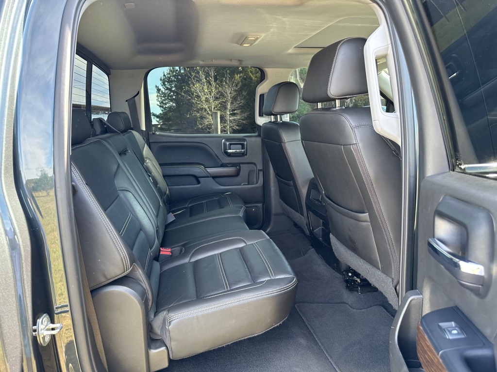 GMC Sierra 1500 4WD Crew Cab 143.5" Denali 2018 GMC Sierra 1500 4WD Crew Cab 143.5" Denali 2018