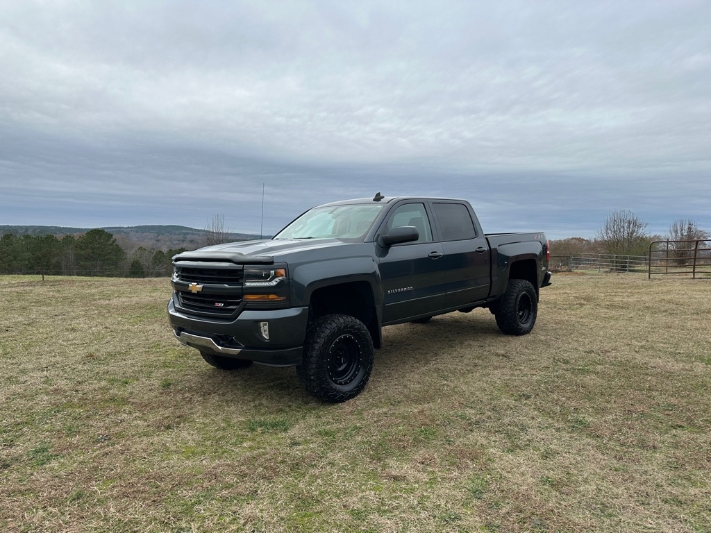 2018 Chevrolet Silverado 1500 LT's photo
