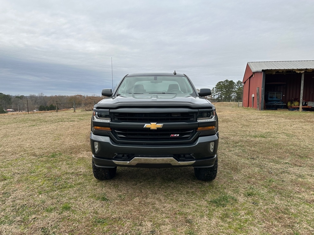 Chevrolet Silverado 1500 4WD Crew Cab 143.5" LT w/2LT 2018