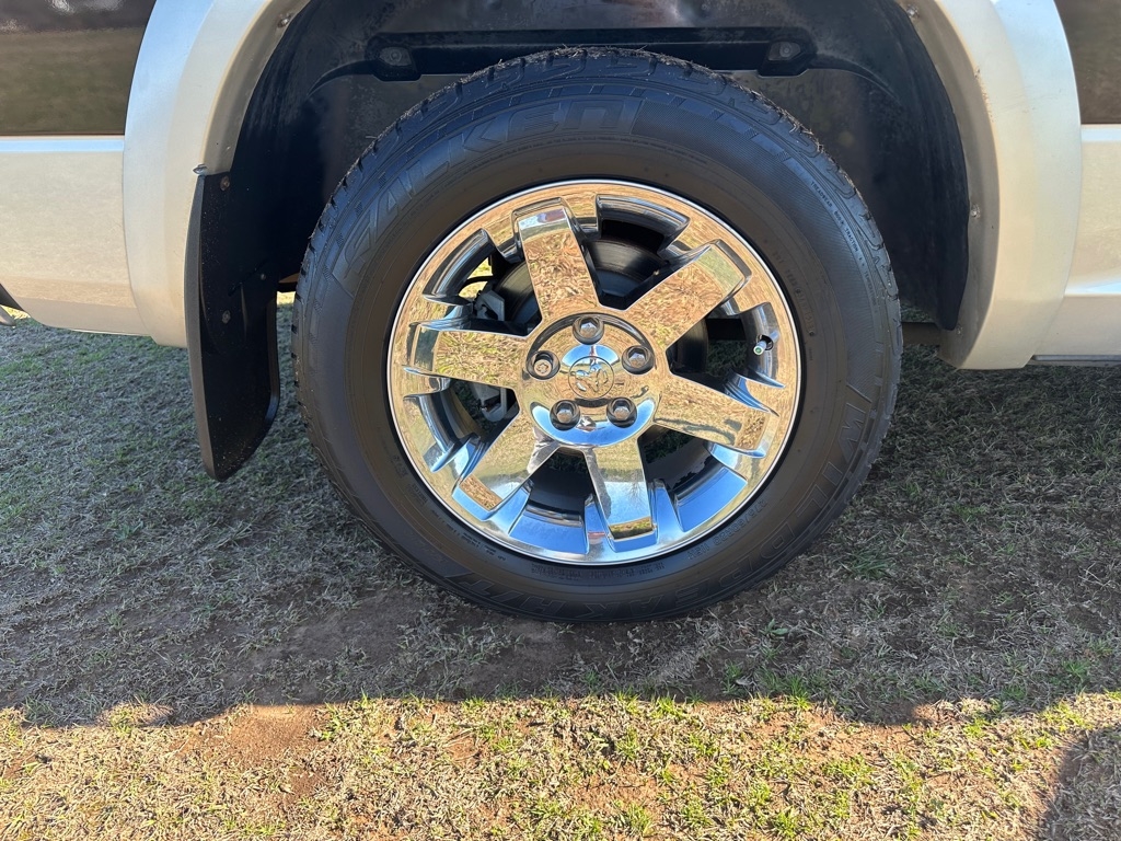 Dodge Ram 1500 Laramie Quad Cab 2WD 2010