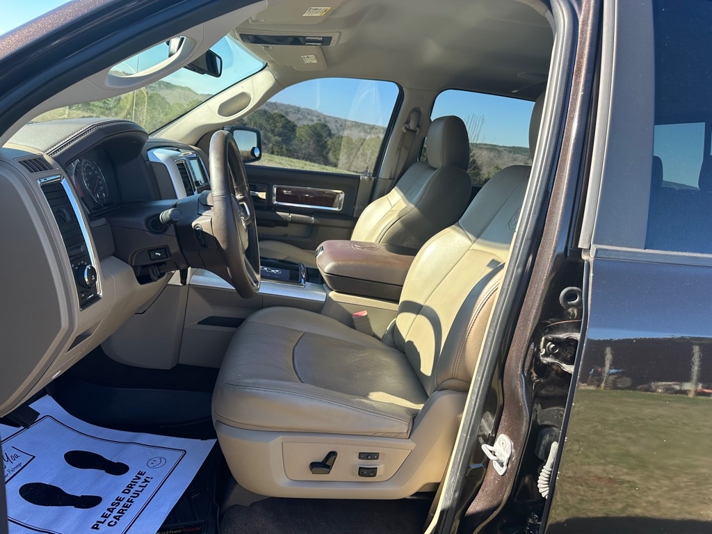 Dodge Ram 1500 Laramie Quad Cab 2WD 2010