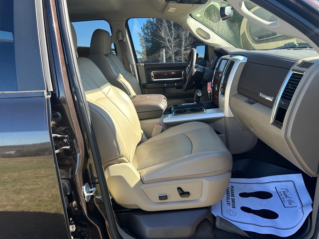 Dodge Ram 1500 Laramie Quad Cab 2WD 2010