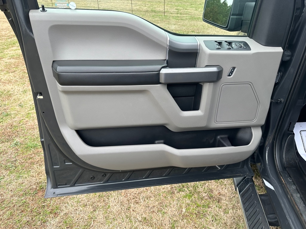 Ford F-150 XLT SuperCrew 5.5-ft. Bed 4WD 2017