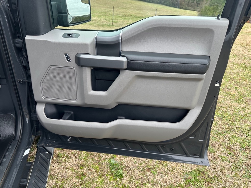 Ford F-150 XLT SuperCrew 5.5-ft. Bed 4WD 2017