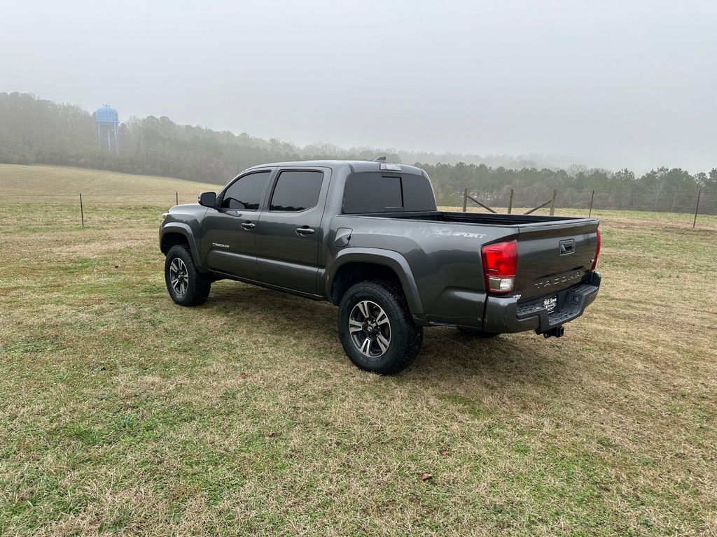 Toyota Tacoma SR5 Double Cab V6 2017