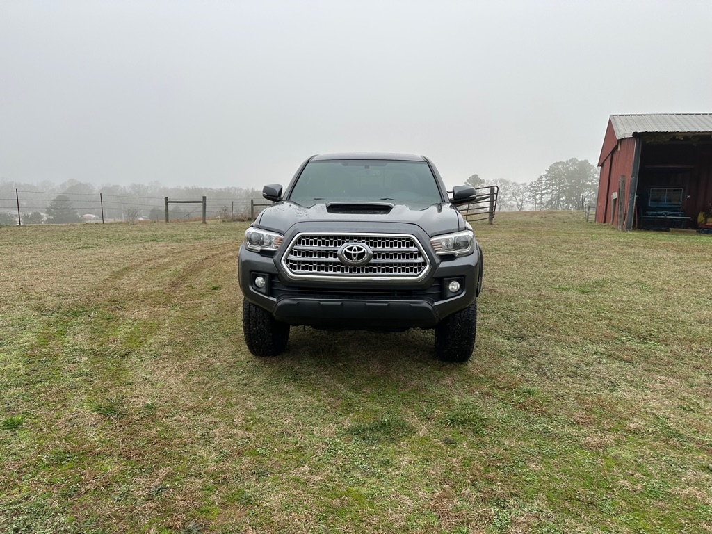 Toyota Tacoma SR5 Double Cab V6 2017