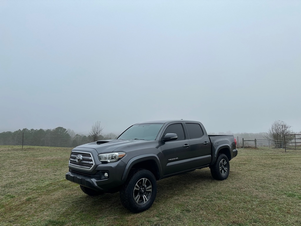 Toyota Tacoma SR5 Double Cab V6 2017