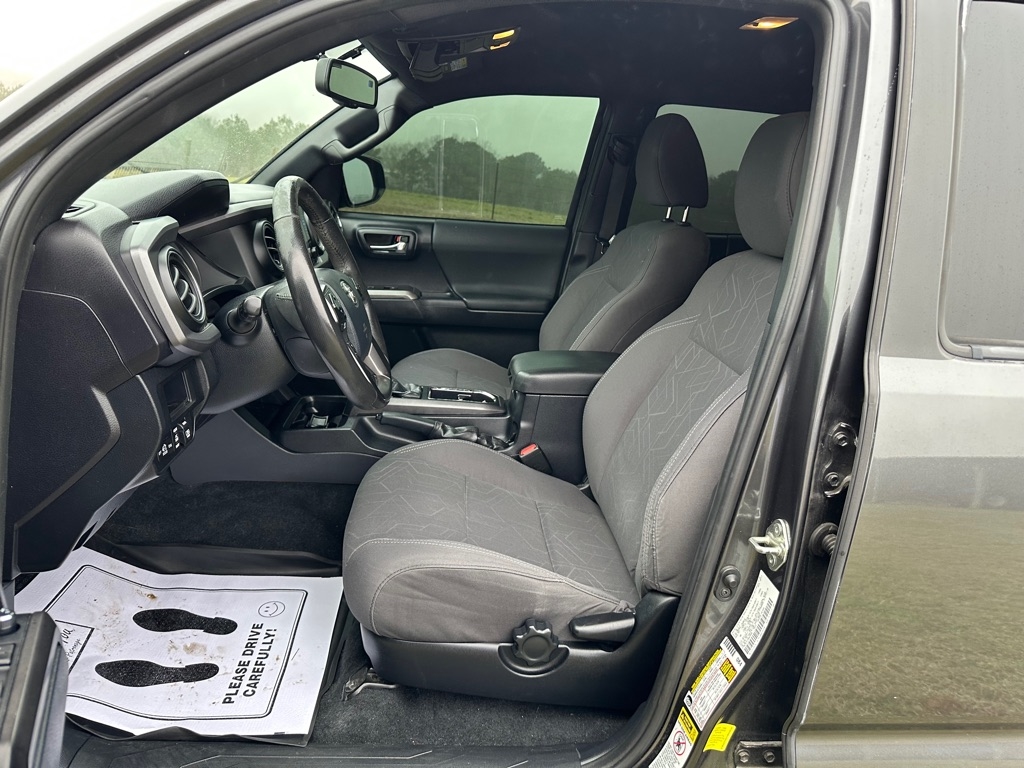 Toyota Tacoma SR5 Double Cab V6 2017