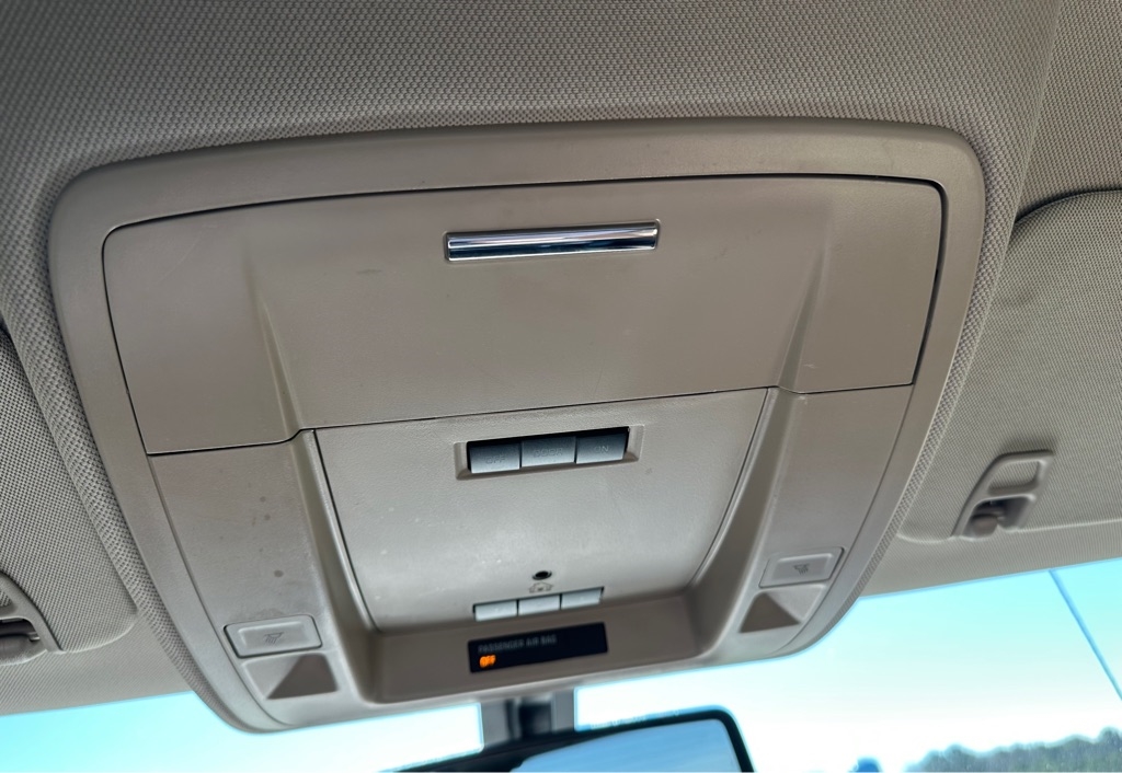 GMC Sierra 1500 2WD Crew Cab 143.5" SLT 2017