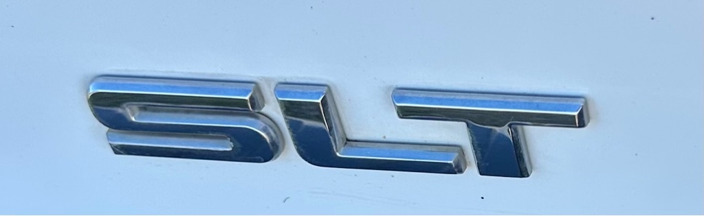 GMC Sierra 1500 2WD Crew Cab 143.5" SLT 2017