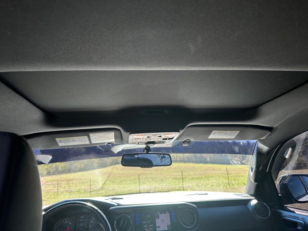 Toyota Tacoma SR5 Double Cab 5' Bed V6 4x4 AT (Natl) 2017