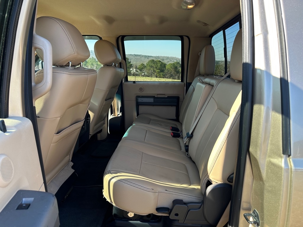 Ford Super Duty F-250 SRW 2WD Crew Cab 156" King Ranch 2012