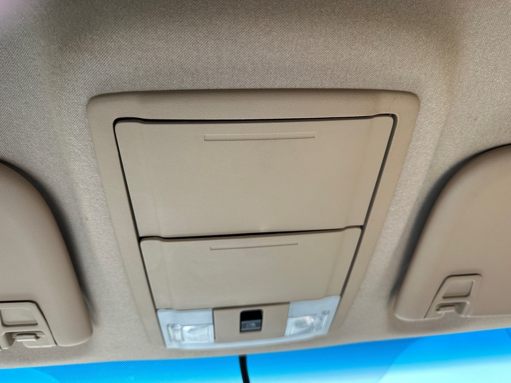 Ford Super Duty F-250 SRW 2WD Crew Cab 156" King Ranch 2012