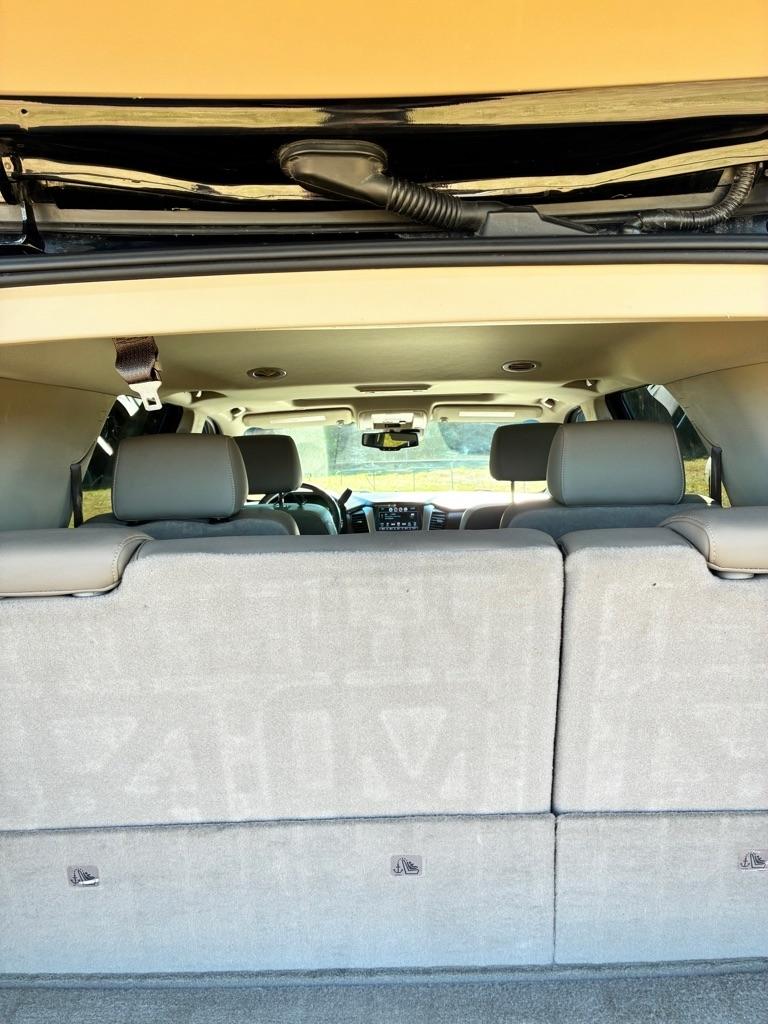 Chevrolet Tahoe 4WD 4dr LT 2017