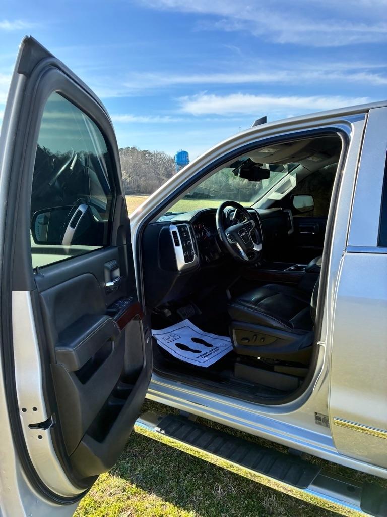 GMC Sierra 1500 4WD Crew Cab 143.5" SLT 2018