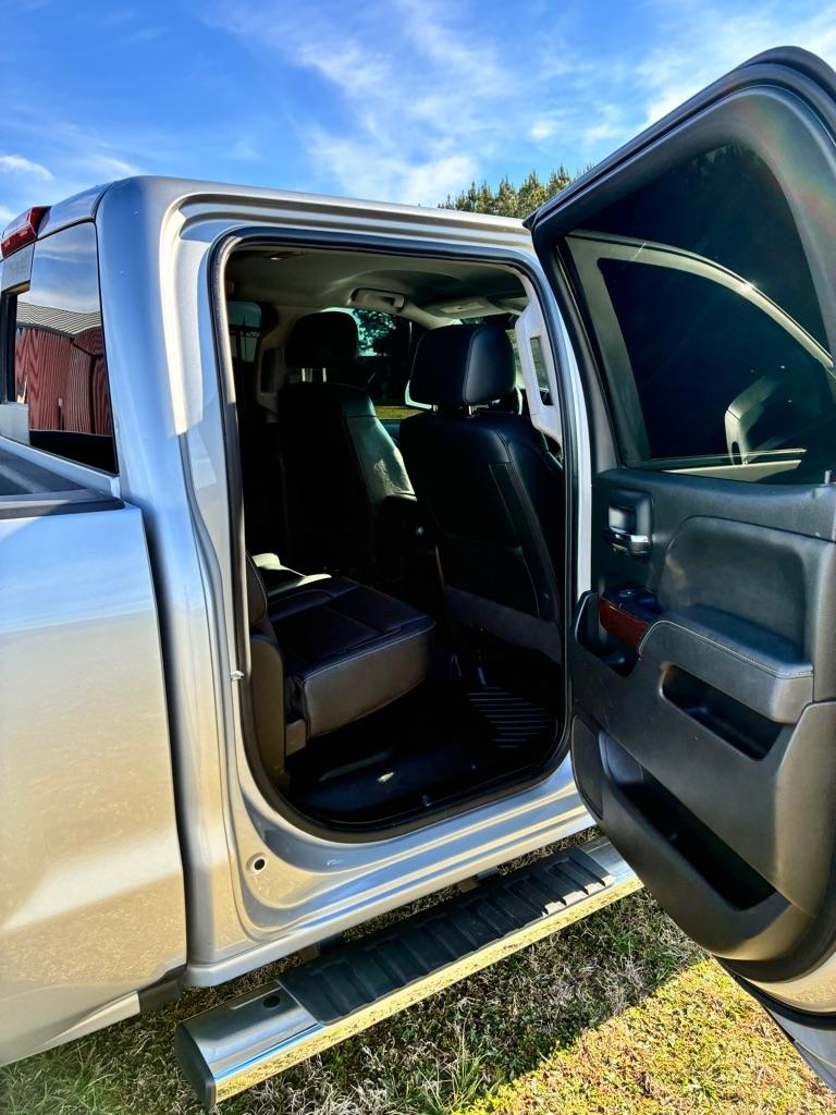 GMC Sierra 1500 4WD Crew Cab 143.5" SLT 2018