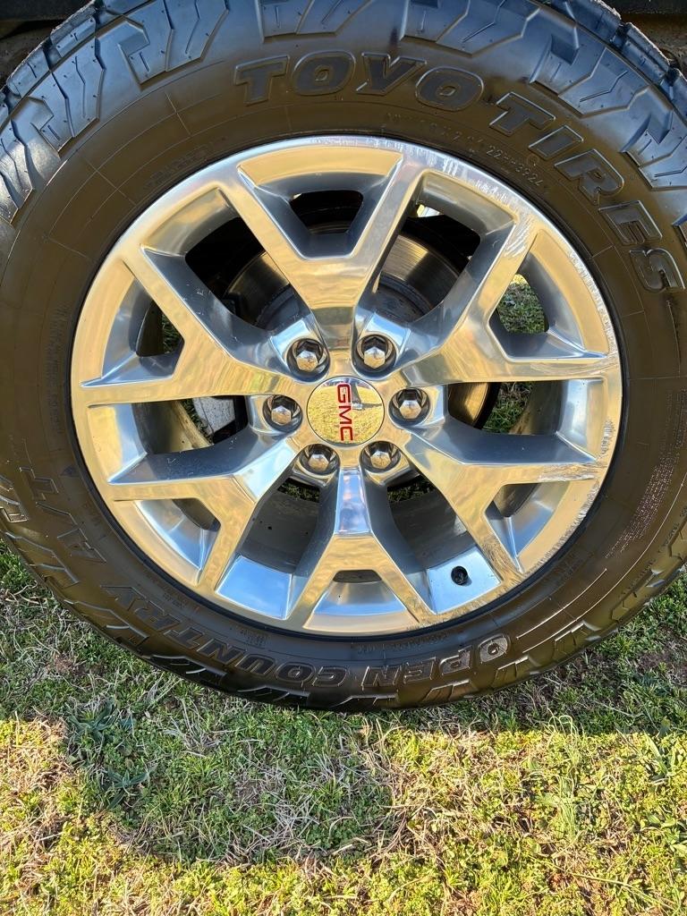 GMC Sierra 1500 4WD Crew Cab 143.5" SLT 2018