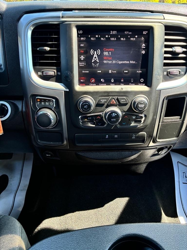 RAM 1500 Classic Warlock 4x2 Crew Cab 5'7" Box 2022