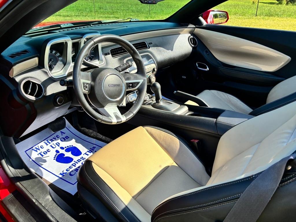 Chevrolet Camaro 2dr Conv 2LT 2011