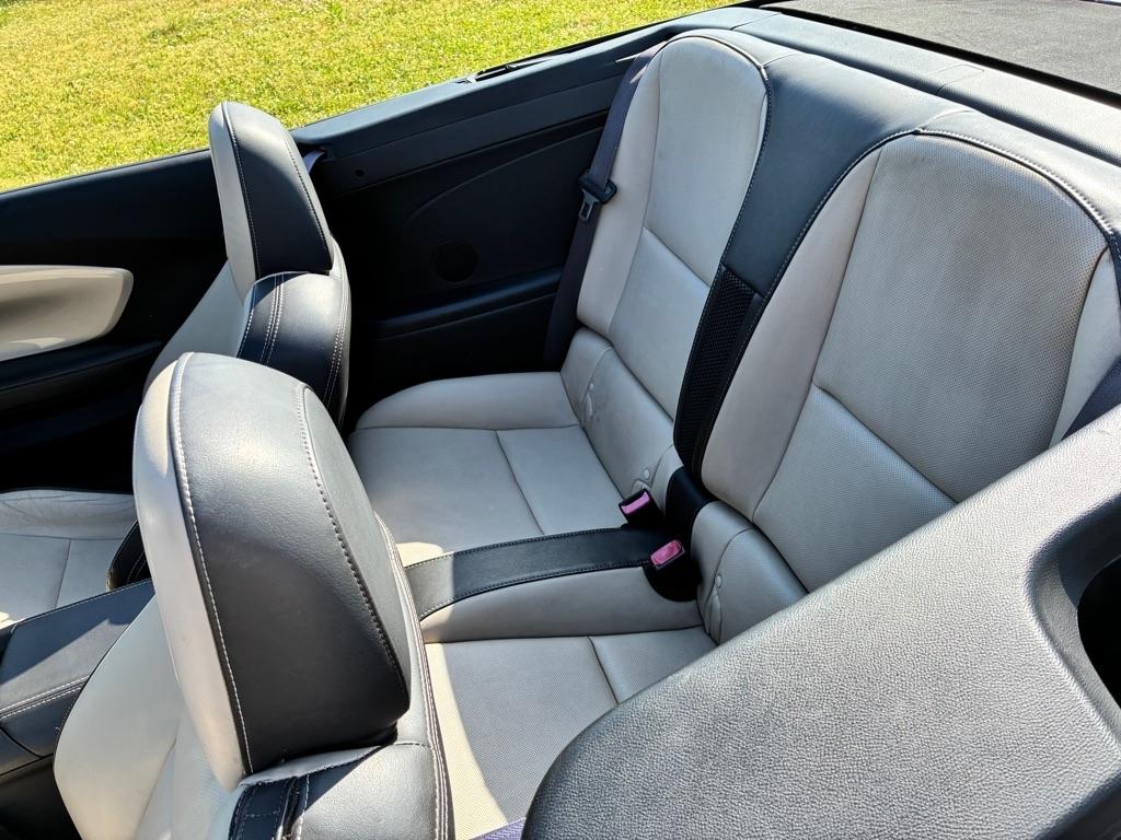 Chevrolet Camaro 2dr Conv 2LT 2011