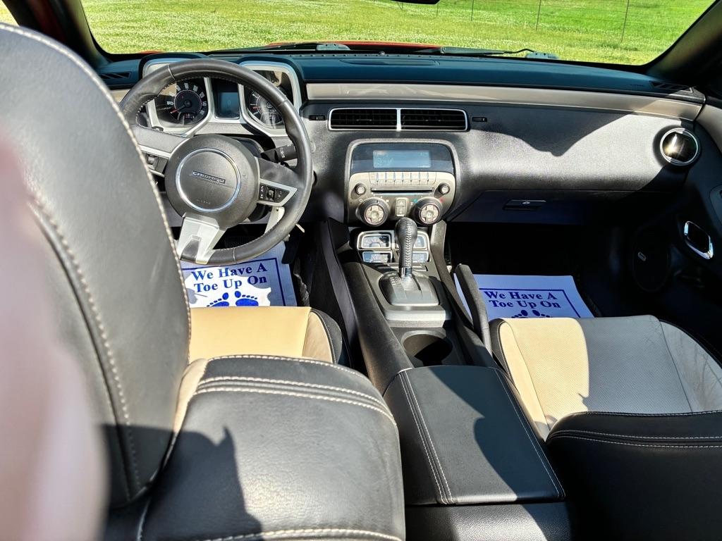 Chevrolet Camaro 2dr Conv 2LT 2011