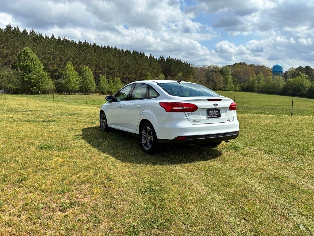 Ford Focus SE Sedan 2017