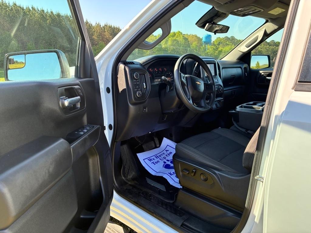 Chevrolet Silverado 1500 4WD Crew Cab 147" Custom 2022