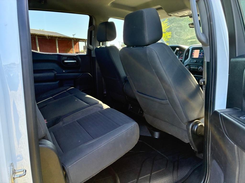 Chevrolet Silverado 1500 4WD Crew Cab 147" Custom 2022