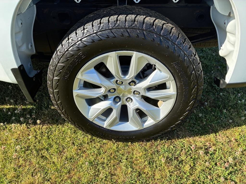 Chevrolet Silverado 1500 4WD Crew Cab 147" Custom 2022