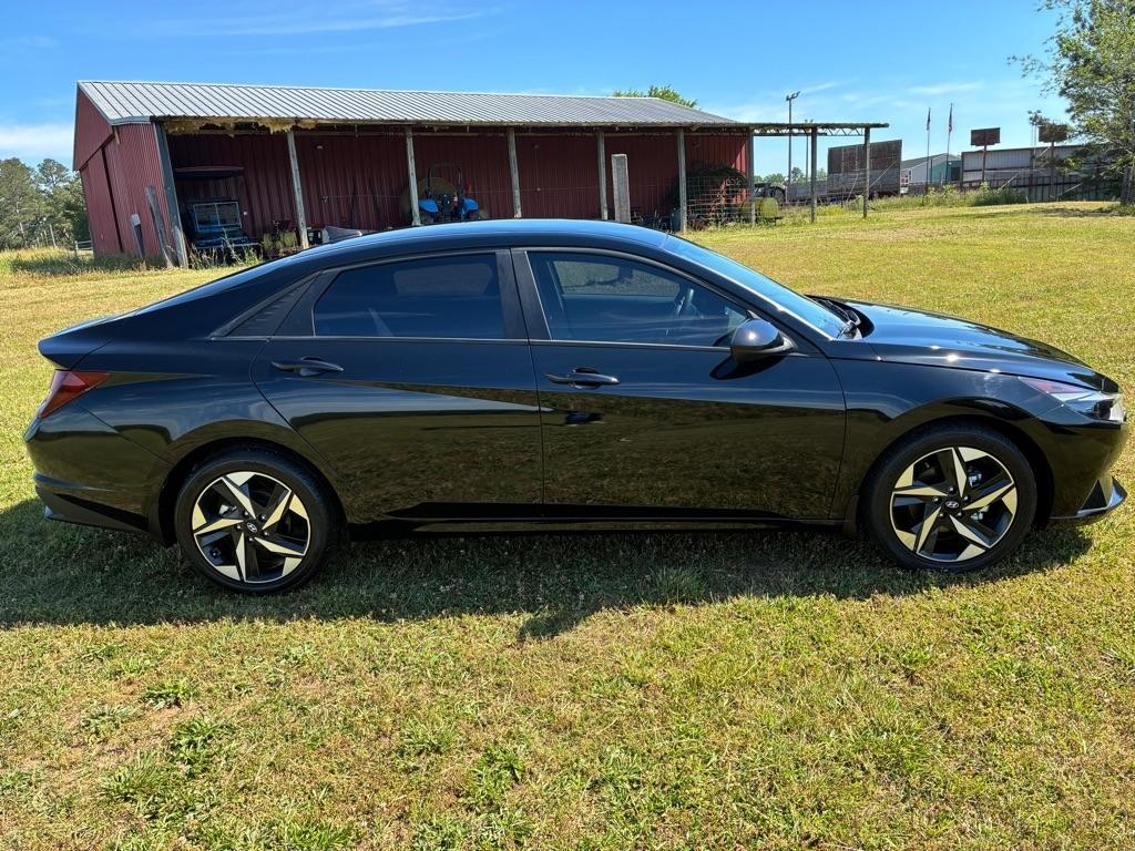 Hyundai Elantra SEL IVT 2023