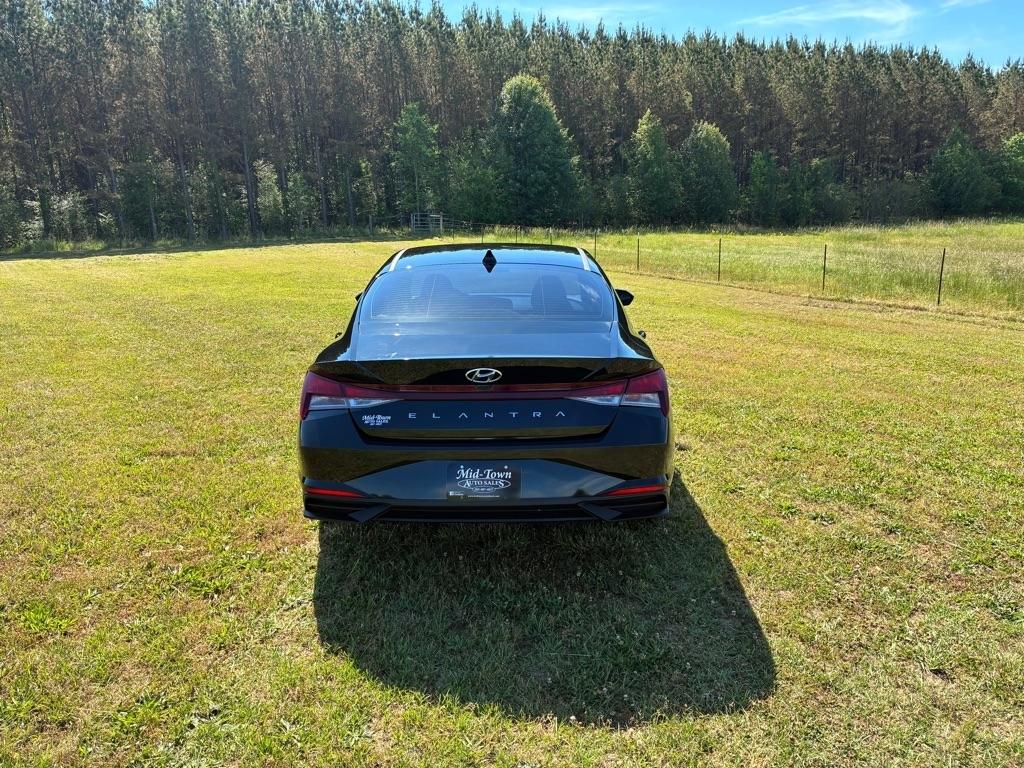 Hyundai Elantra SEL IVT 2023